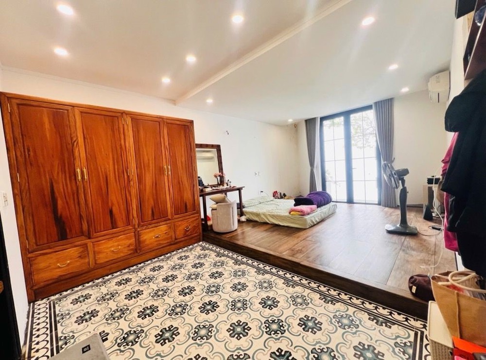 Bán nhà phố Thái Hà_đắc địa_lô góc_ mt 8m_ô tô tránh vỉa hè_kd đỉnh_55m2_giá chào 25 tỷ