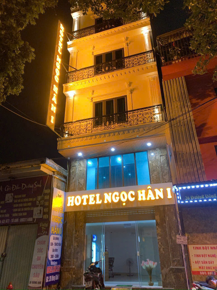 BÁN GẤP KHÁCH SẠN 7 TẦNG MỚI TINH, VỊ TRÍ ĐẮC ĐỊA, DOANH THU ỔN ĐỊNH 100 TRIỆU/THÁNG, LÊ HỒNG