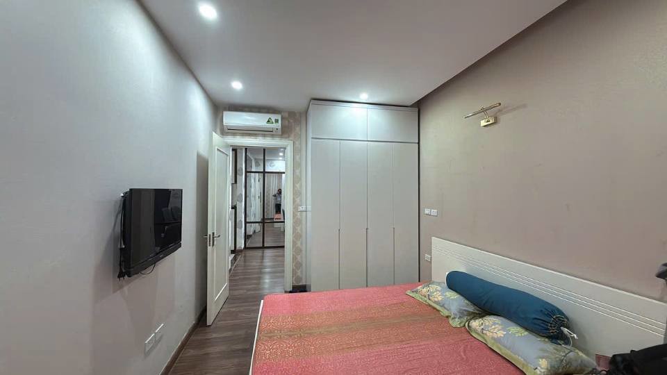 CHÍNH CHỦ CẦN BÁN CĂN CHUNG CƯ RIVESIDE VŨ TÔNG PHAN 2 NGỦ 2VS FUL NỘI THẤT VIEW THOÁNG 62M 6,6 TỶ