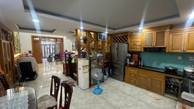 Nhà Chủ xây tâm huyết  cần bán gấp nhà 5 tầng, 81m2, 5PN, sổ hồng trao tay,Thạnh Lộc 37,- Q12,  giá