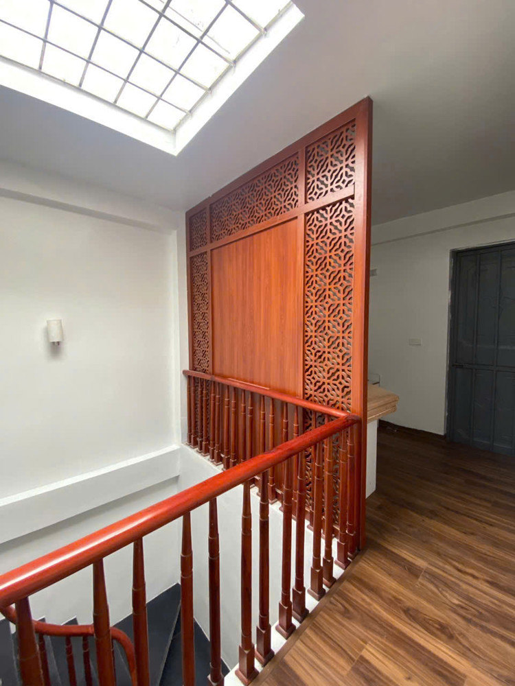 Nhà 5 tầng – 35m² – nội thất đủ – ở ngay- Định Công