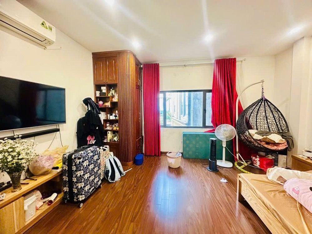 Bán Nhà Xuân La, 47m, 5 tầng, mặt. tiền lý tưởng! Oto đỗ cửa! Lô góc!