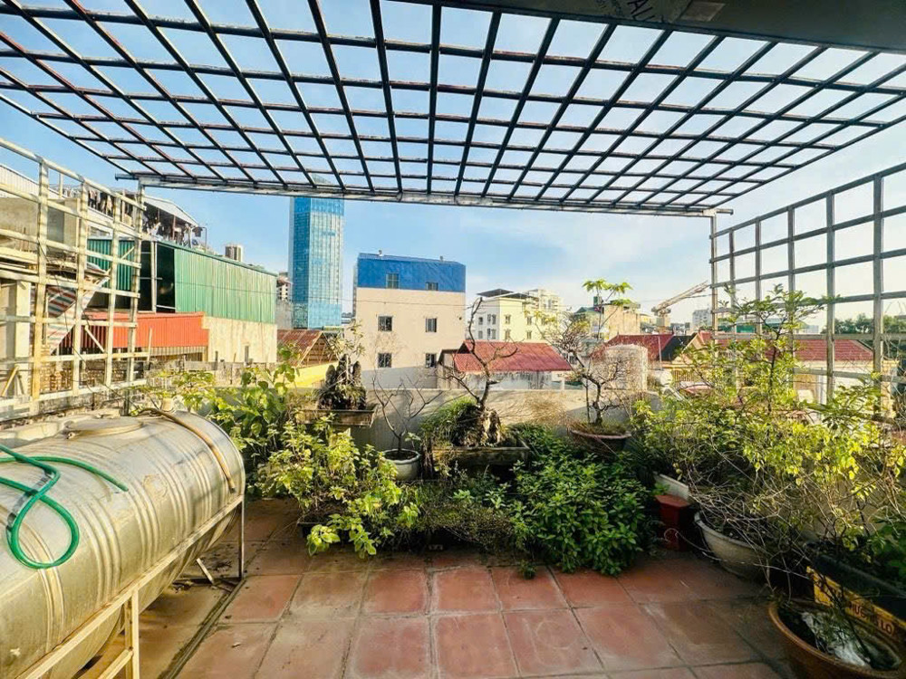 Bán Nhà Xuân La, 47m, 5 tầng, mặt. tiền lý tưởng! Oto đỗ cửa! Lô góc!