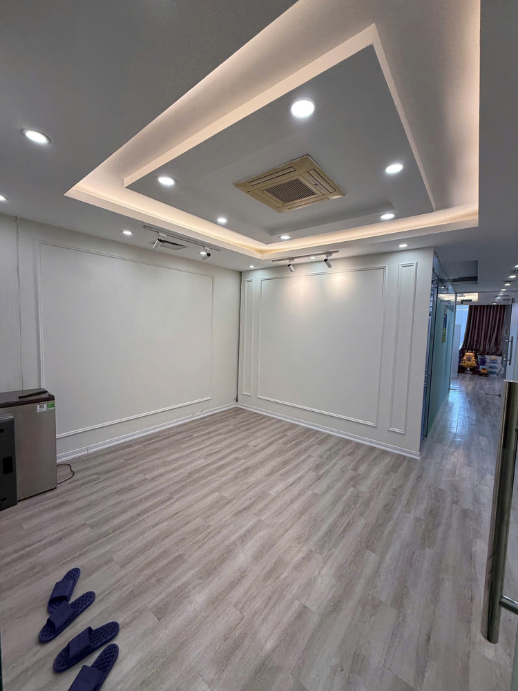 SANG NHƯỢNG ( HOẶC CHO THUÊ THEO CA) MẶT BẰNG 100 TÂY SƠN, HÀ NỘI – LÝ DO CHUYỂN LÊN PHÒNG KHÁM