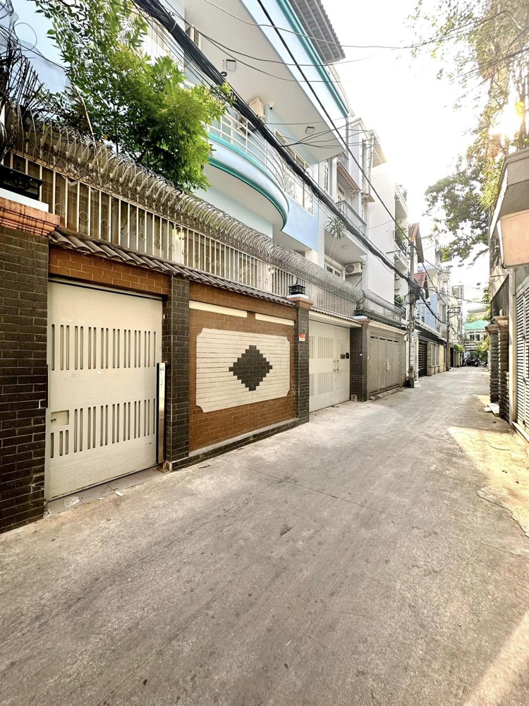 KHU VIP ĐẶNG VĂN NGỮ - XE HƠI 7 CHỖ VÀO NHÀ - NGANG HƠN 5M BỀ THẾ