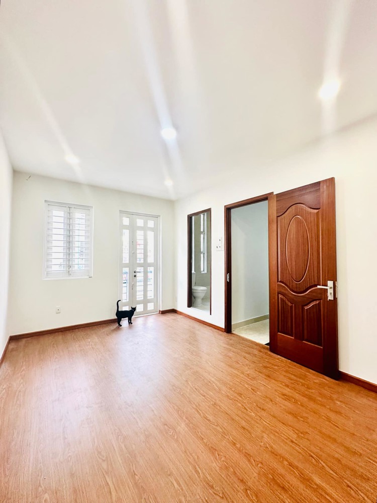 KHU VIP ĐẶNG VĂN NGỮ - XE HƠI 7 CHỖ VÀO NHÀ - NGANG HƠN 5M BỀ THẾ