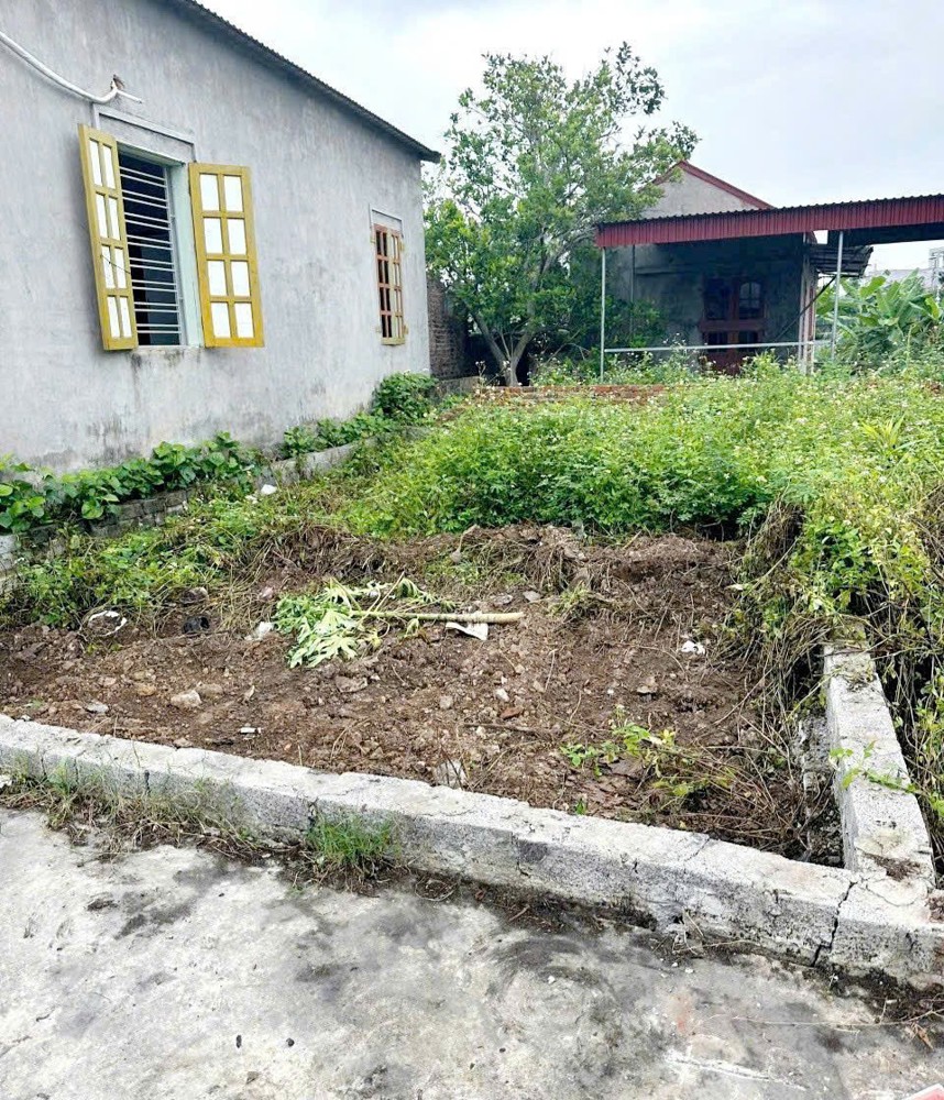 LÔ ĐẸP GẦN CHỢ QUYẾT TIẾN – GIÁ HIẾM 5xx TRIỆU  ZALO 0567 222 555