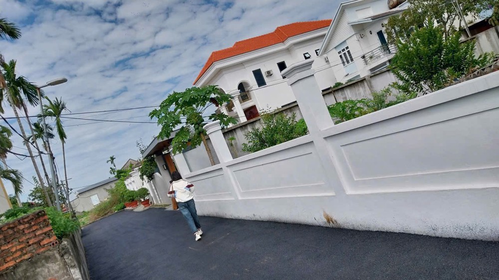 LÔ ĐẸP GẦN CHỢ QUYẾT TIẾN – GIÁ HIẾM 5xx TRIỆU  ZALO 0567 222 555