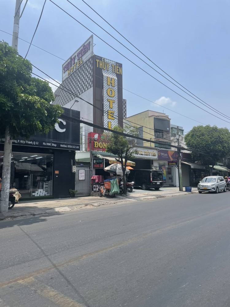 Bán mặt tiền 20x50m giá 80 tỷ Lê Văn Khương, Q12