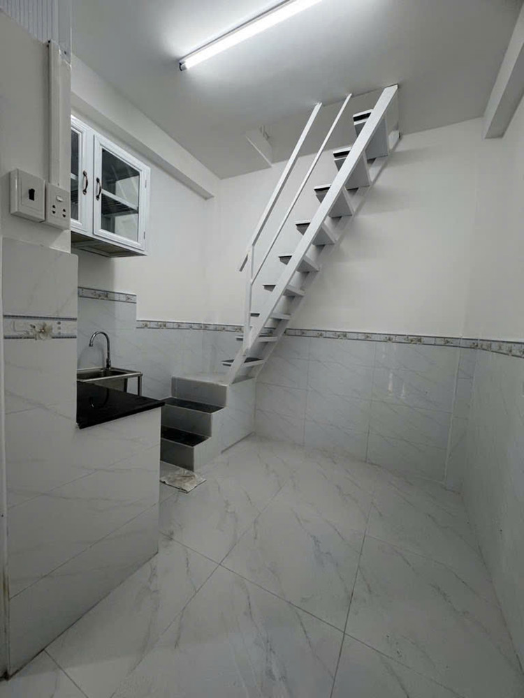 K1688 ✨ Giảm 250tr! sát CV Hoàng Văn Thụ, SHR, Lô góc, HXH, 2 tầng, 2.8x4m, 2.x tỷ