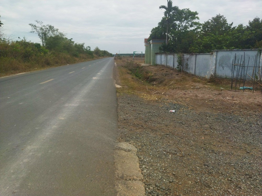 X133 bán nhà xưởng dễ dàng SX nhiều ngành nghề, vị trí thuận lợi xa dân cư