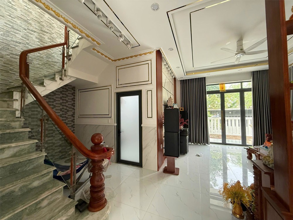 NP1105 Bán Nhà phố, thiết kế sang trọng Biệt Thự, khu dân cư an ninh, xóm ở đông đúc