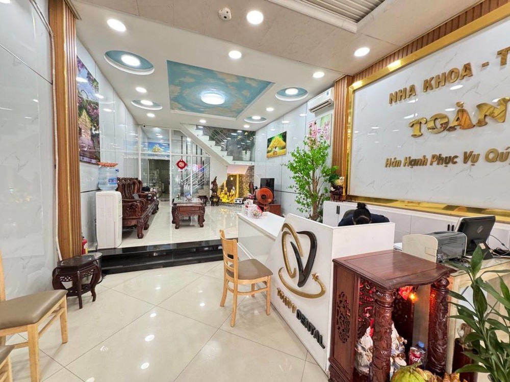 NHÀ MẶT TIỀN KINH DOANH SẦM UẤT NHẤT Cung  ĐƯỜNG NGUYỄN ẢNH THỦ