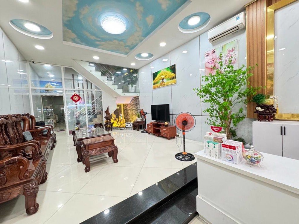 NHÀ MẶT TIỀN KINH DOANH SẦM UẤT NHẤT Cung  ĐƯỜNG NGUYỄN ẢNH THỦ