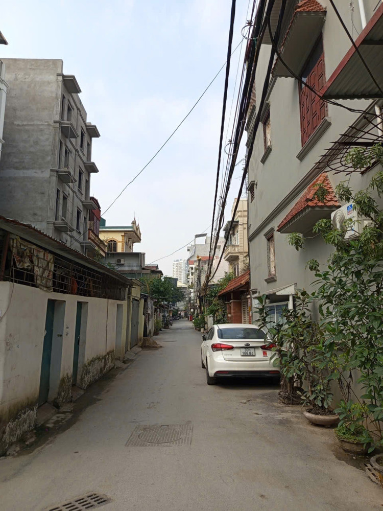 BÁN NHÀ VÕ CHÍ CÔNG, NHÀ ĐẸP, 6 TẦNG THANG MÁY, Ô TÔ ĐỖ CỔNG, FULL NỘI THẤT – 10 TỶ