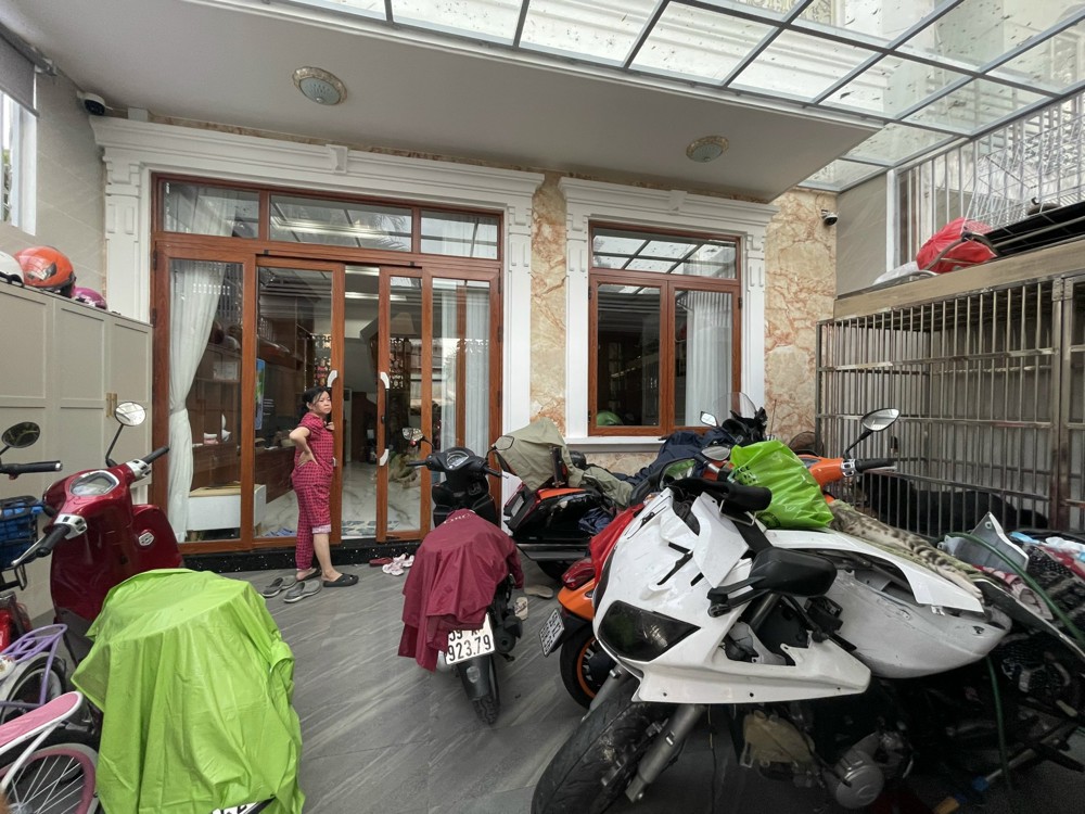 Bán Nhà 4 Lầu Mặt Tiền Đường 12 Hiệp Bình Chánh , Thành Phố Thủ Đức