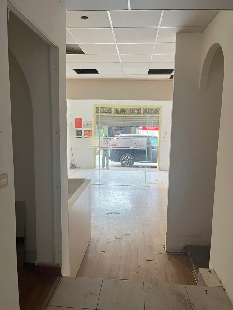 MẶT PHỐ HOÀNG NGÂN – VỊ TRÍ ĐẮC ĐỊA – KINH DOANH ĐỈNH – DÒNG TIỀN SIÊU KHỦNG 68m,5T, MT 5,5m  Chỉ