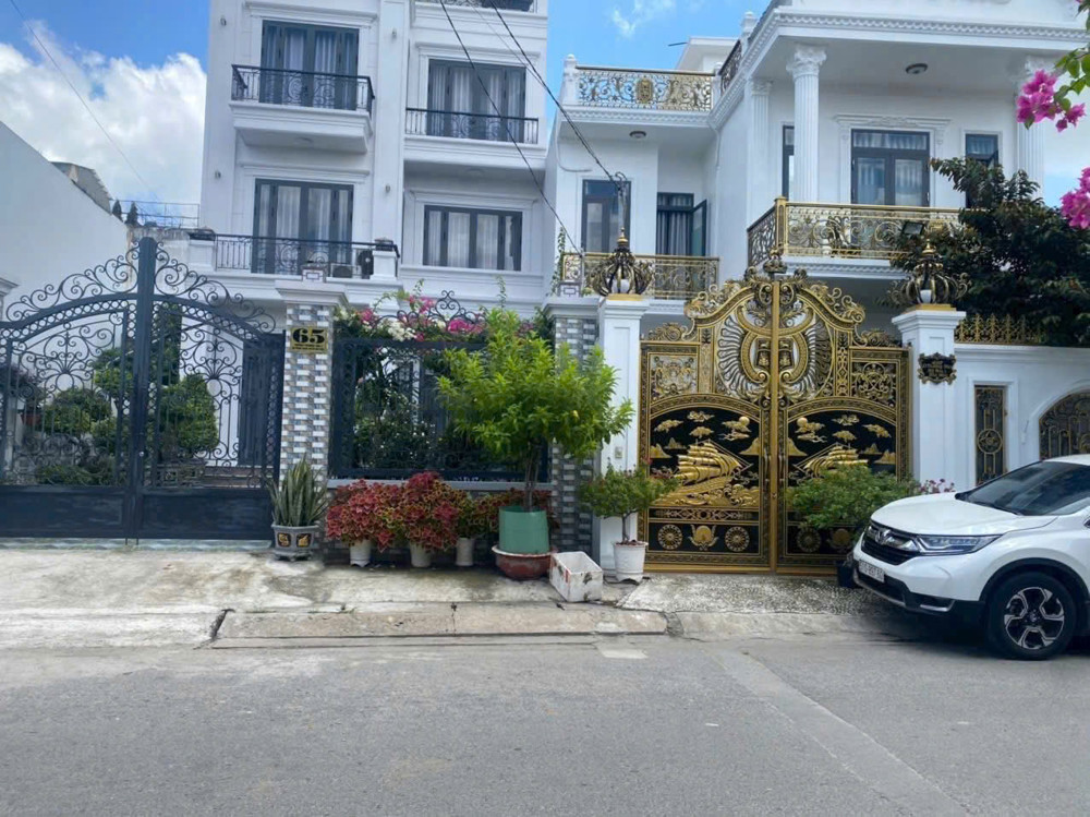 BIỆT THỰ MẶT TIỀN TRUNG CHÁNH, HÓC MÔN – GIẢM NGAY 400TR – CHỈ 11,5 TỶ TL