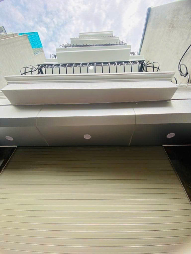 Bán nhà Giáp Nhị – 5
 tầng thang máy, nhà mới tinh, MT 4.1m – Giá 8.65 tỷ