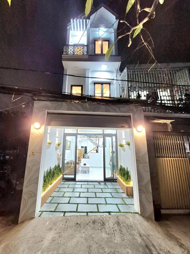 Huỳnh Tấn Phát - HXH thông - Quận 7 - 3 tầng - 61m2 - Nhà đẹp ở ngay - 7.49 Tỷ