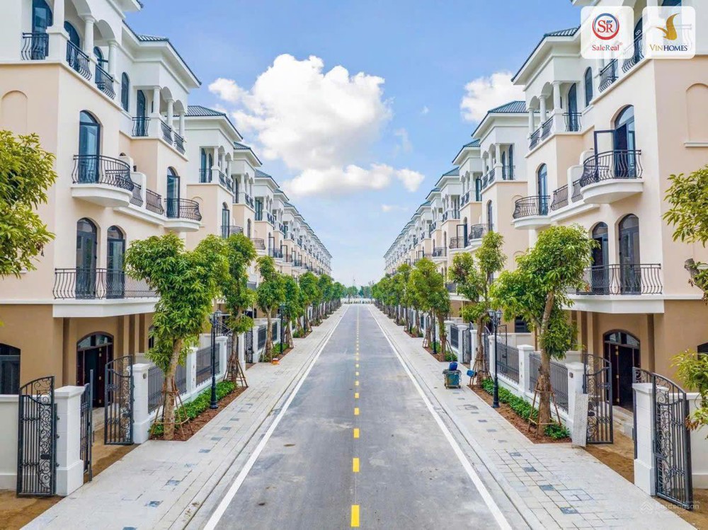 Bán liền kề tại khu san hô oceanpark2 . Gía rẻ tốt nhất thị trường ,triết khấu 25-30% . Nhiều phần