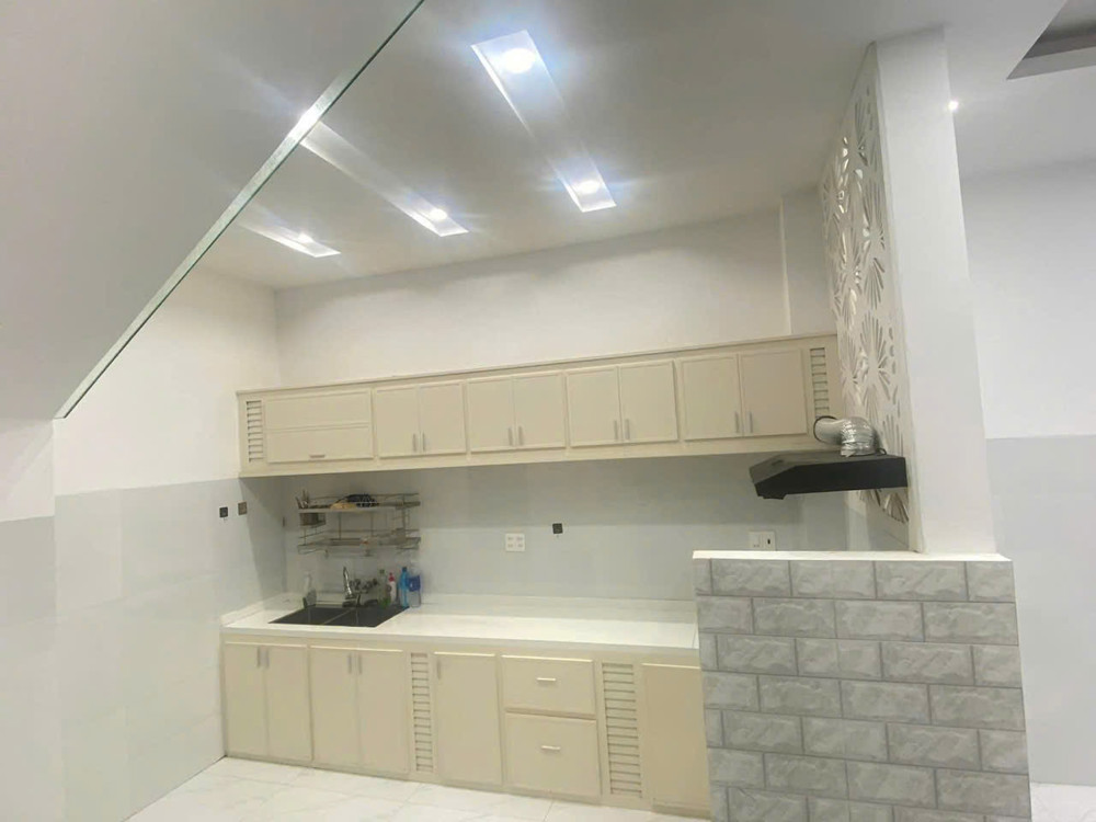 Cho Thuê Nhà 3 Tầng Nam Việt Á – View Thoáng Mát, Đường 5M