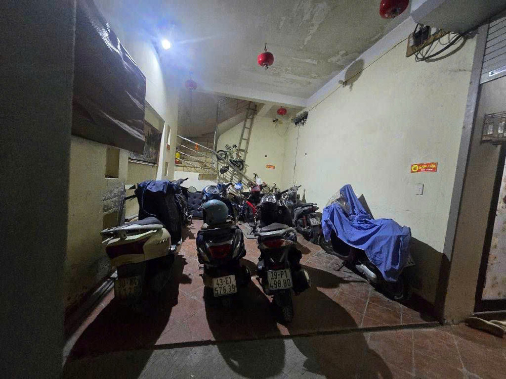 Căn hộ chung mini 71m, 2 ngủ, 1 vs! tầng 6, thang bộ