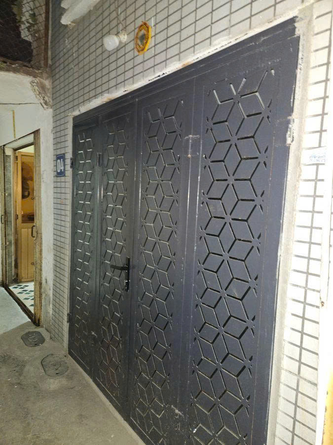 ⚡️ CẢNH BÁO NHÀ ĐẸP: KHUNG CỘT CHẮC - DÂN XÂY - CÁCH PHỐ 20M !: Bán nhà Đống Đa, Khâm Thiên