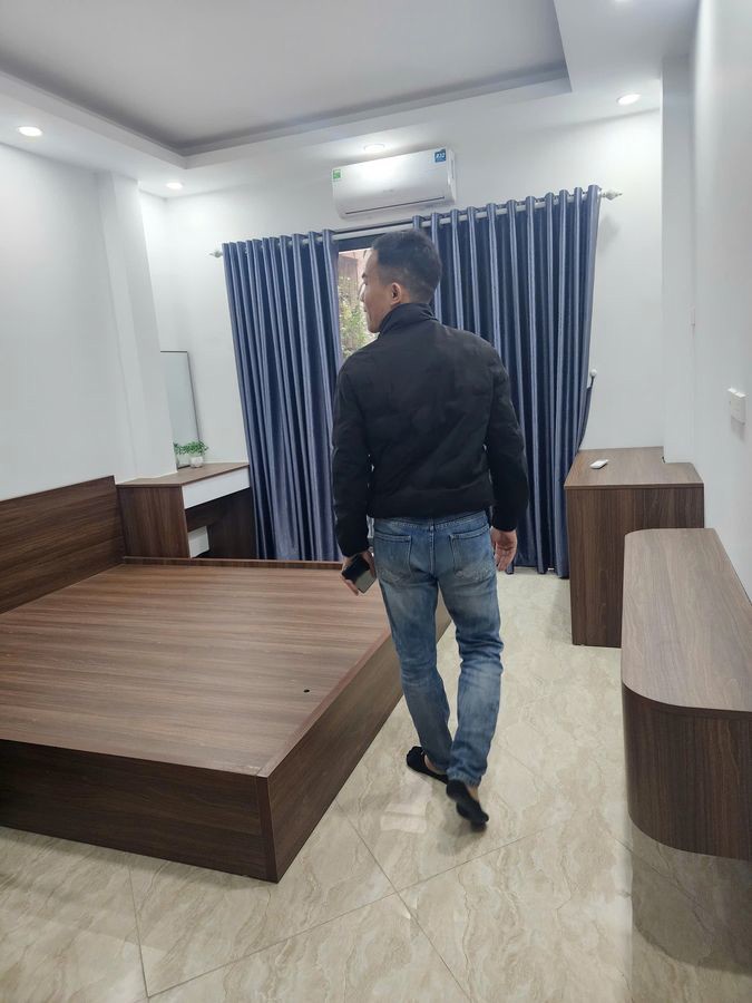 Bán Nhà Dương Văn Bé 37m2. 5 tầng. mặt tiền 3.5m. giá 11 tỷ Hai Bà Trưng Hà Nội