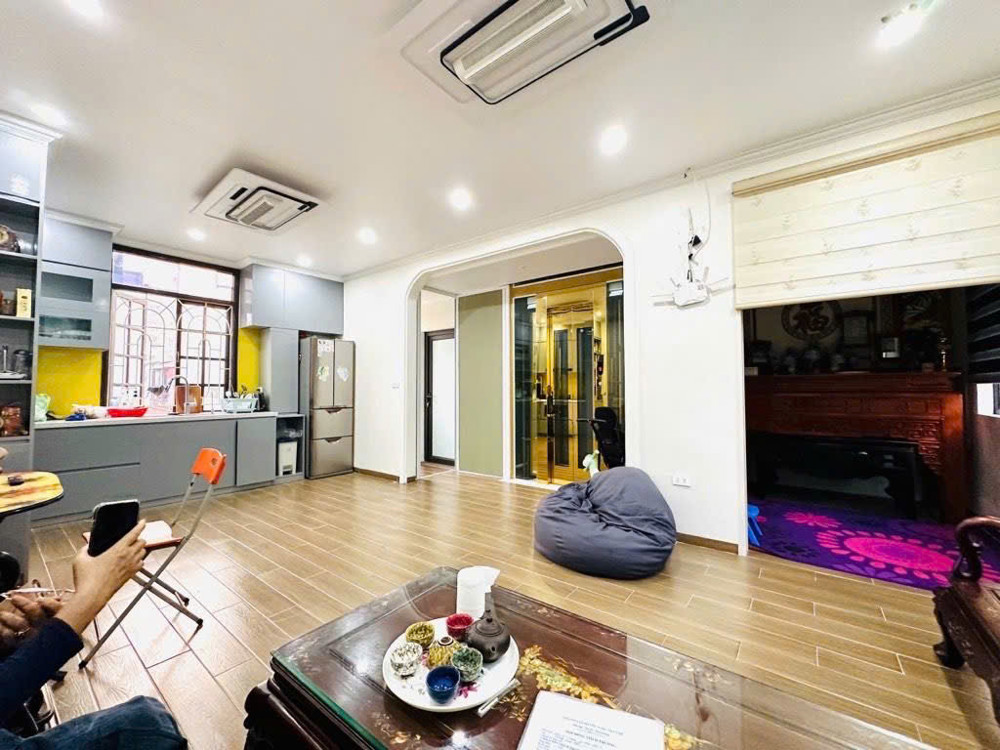 CẦU GIẤY - PHÂN LÔ - VỈA HÈ - Ô TÔ TRÁNH - Ô TÔ VÀO NHÀ - HAI MẶT NGÕ - MẶT TIỀN BỀ THẾ - THANG MÁY