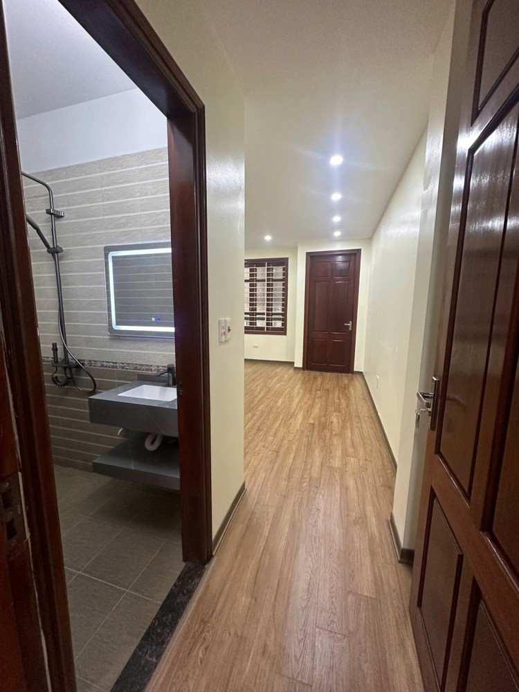 Bán nhà Ngọc Thuỵ – Long Biên, 38.5m², 5 tầng, 4 ngủ – ngõ 264, ô tô 7 chỗ vào nhà