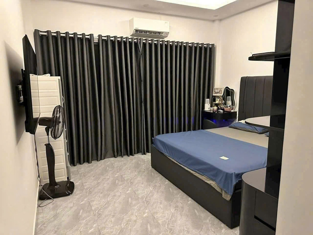 GIẢM CHÀO BÁN NHÀ LÔ GÓC .NGÕ  OTO TRÁNH , PHÂN LÔ HOÀNG HOA THÁM