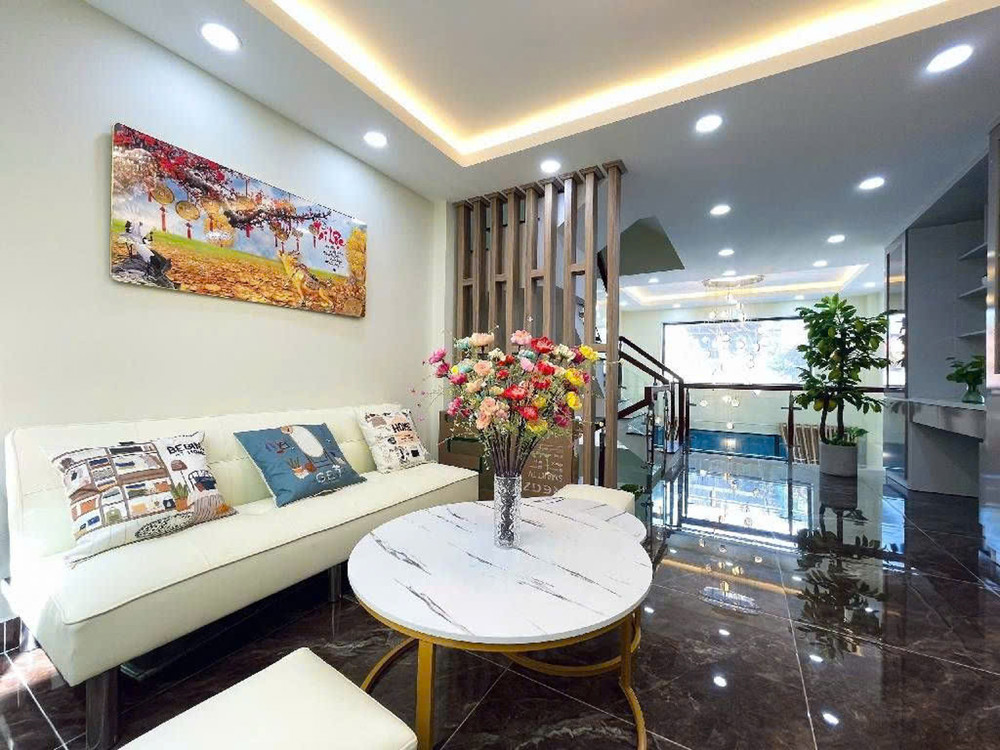 O1690 💖 Giảm 100tr! sát chợ Xóm Mới GV, SHR, Vuông, 4 tầng, 4.2x14m, 6.x tỷ