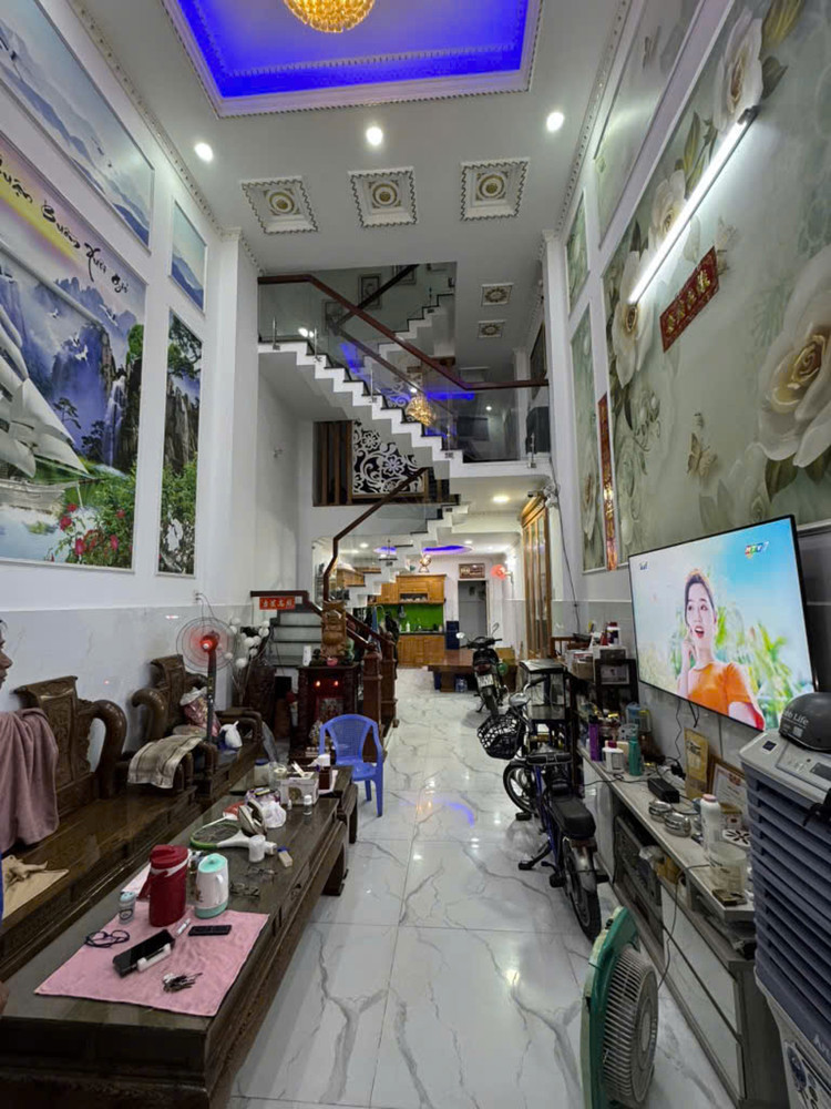 T1693  Giảm 410Tr! Nhà Chiến Lược Bình Tân, Shr, Vuông, Hxh, 5 Tầng, 4X16m, 6.X Tỷ