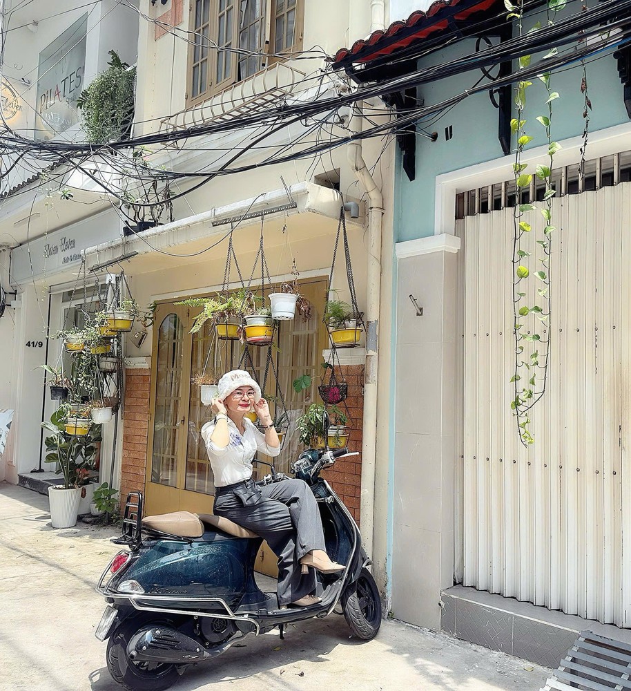 HIẾM  NHÀ BÁN MẶT TIỀN HẺM XE HƠI QUAY ĐẦU ĐƯỜNG NGUYỄN BỈNH KHIÊM, QUẬN 1 - SẴN DÒNG TIỀN ĐANG