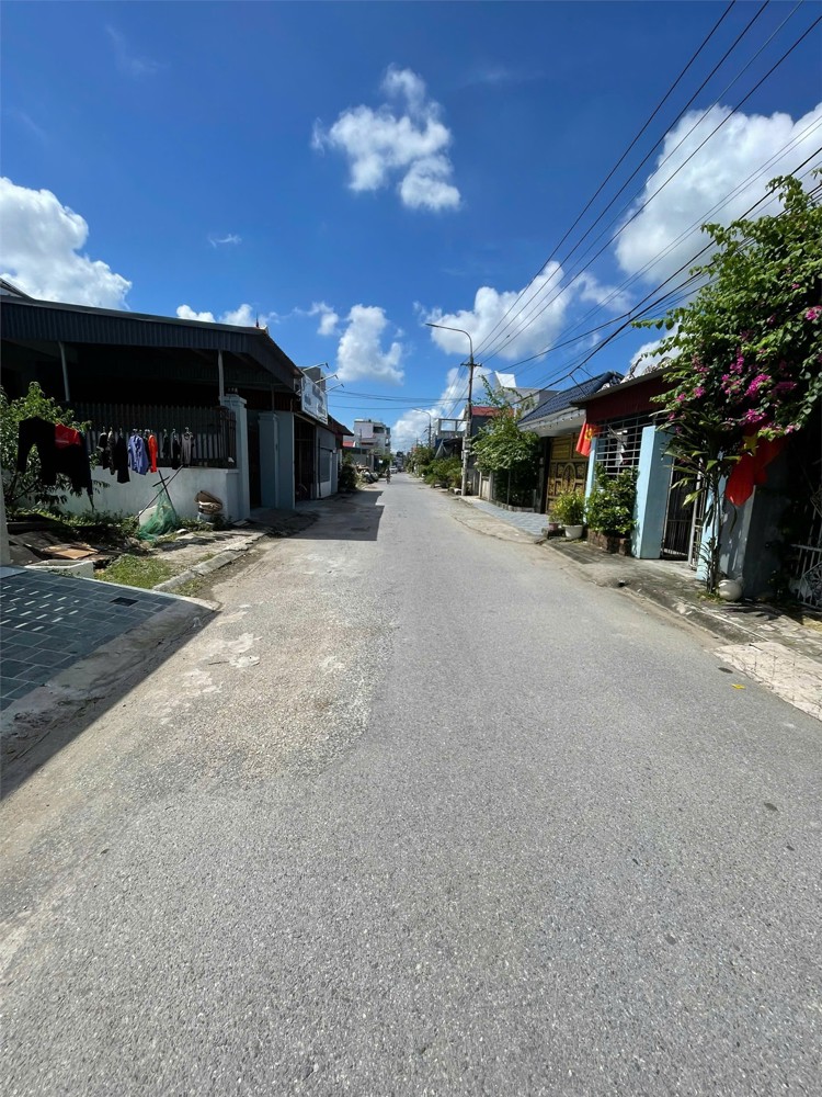 ĐẤT HIẾM 180M² MẶT ĐƯỜNG CHỢ HẢI THÀNH 2 – GIÁ CHỈ 2X TRIỆU/M² – ZALO 0567 222 555