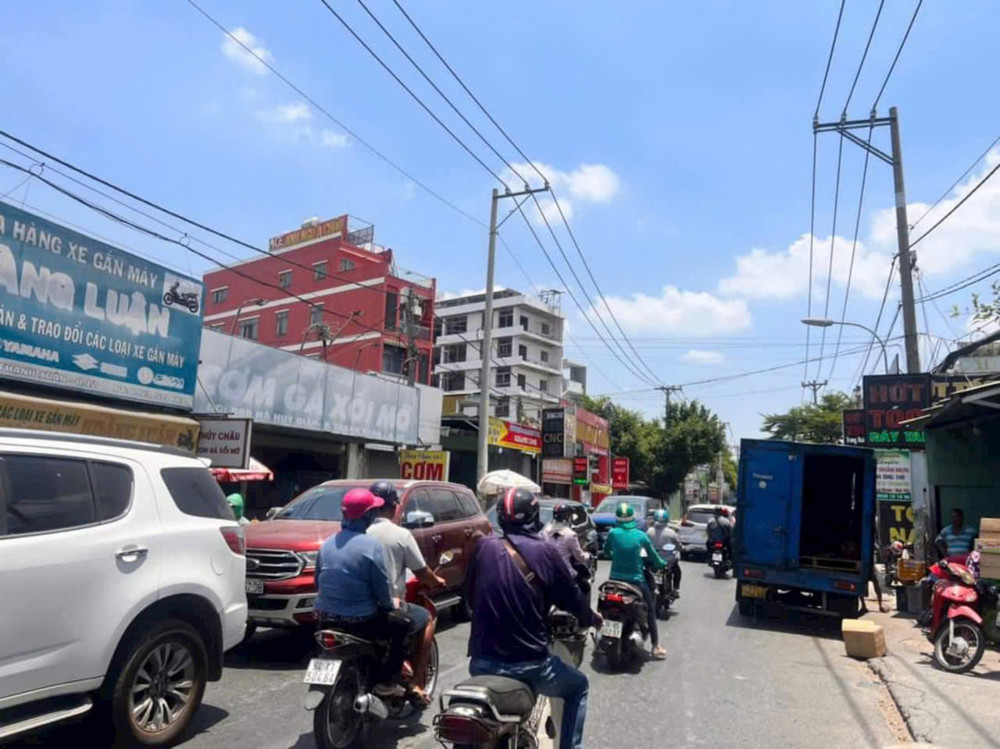 Siêu Phẩm Nhà Vườn Gần 1.000M² – Sát Bờ Sông Vàm Thuật – Thạnh Lộc 44, Q12