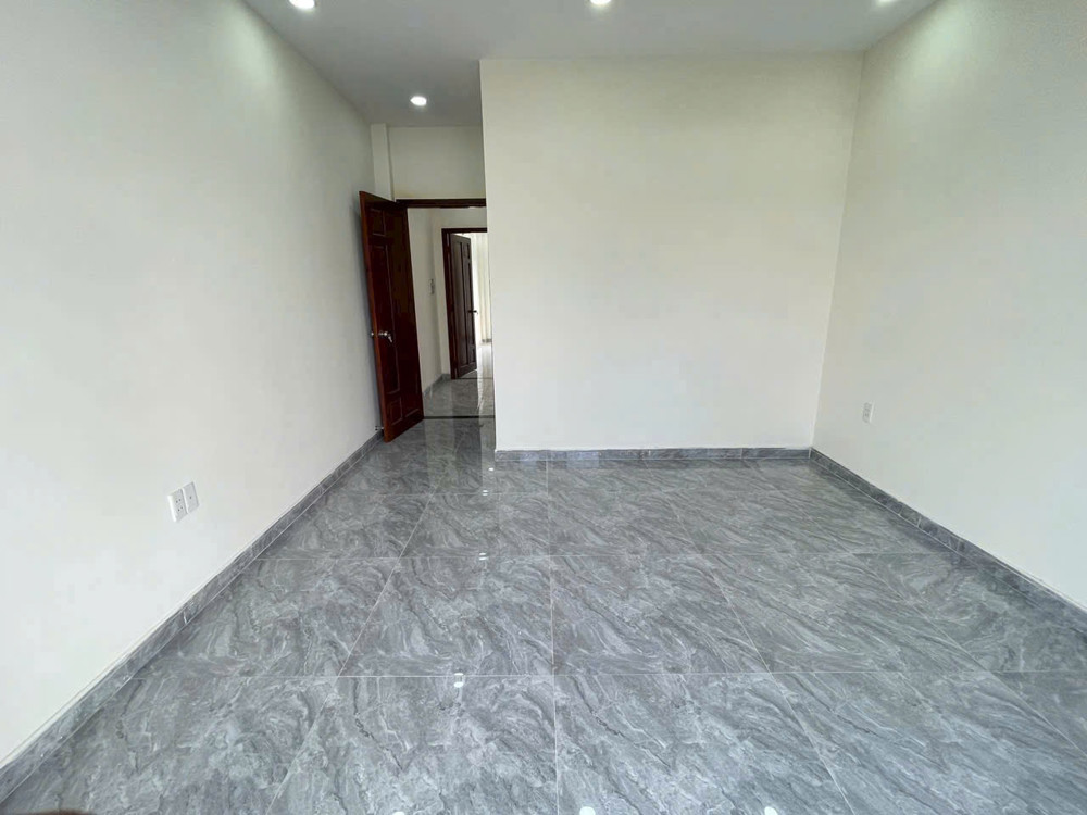 Bán Nhà 3 Lầu Mặt Tiền Hẻm 686 Quốc Lộ 13, Hiệp Bình Phước , Thành Phố Thủ Đức