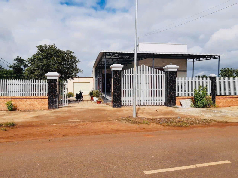 🌈🌈 ĐẤT NHÀ CHÍNH CHỦ gởi bán 
🌈 Cần bán căn nhà vườn trên mặt tiền tỉnh lộ 329 đang làm rộng