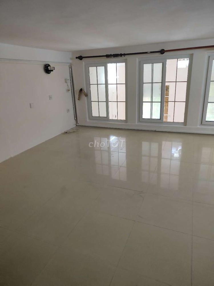 CHO THUÊ NGUYÊN CĂN LẦU 1 MẶT TIỀN ĐƯỜNG NGHĨA THỤC – PHƯỜNG 5, QUẬN 5, TP. HCM