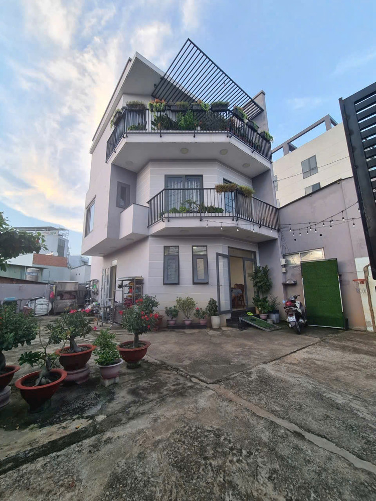 HÀNG HIẾM HÓC MÔN – NHÀ 3 TẤM LÔ GÓC 2 MẶT TIỀN ĐẶNG THÚC VỊNH, HM