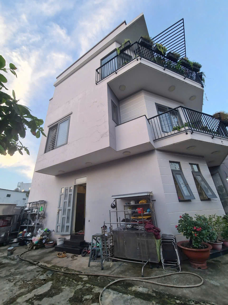 HÀNG HIẾM HÓC MÔN – NHÀ 3 TẤM LÔ GÓC 2 MẶT TIỀN ĐẶNG THÚC VỊNH, HM