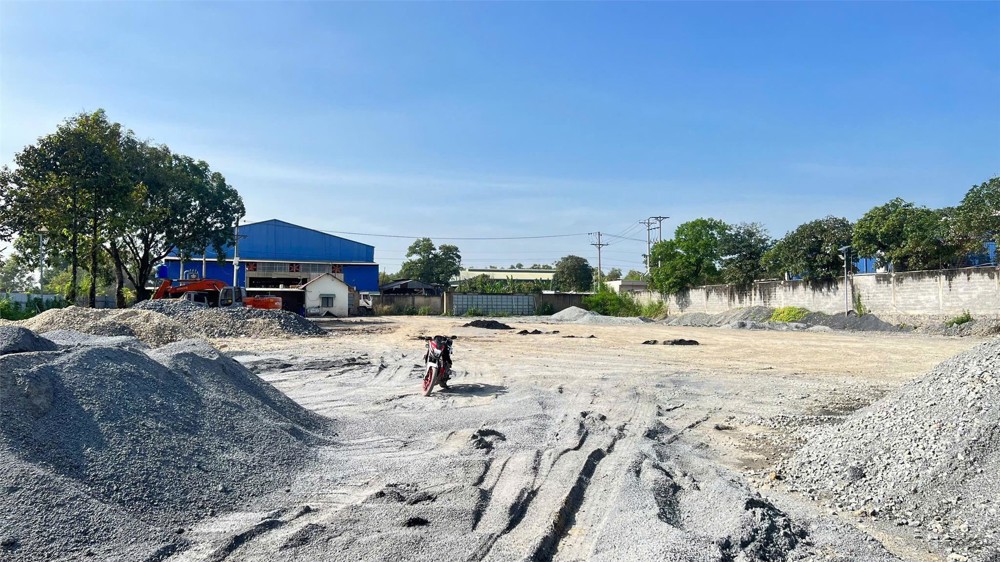 D431 Bán đất rộng gần 5000m2 QD SKC, đất vuông vức, đã xây tường bao quanh đất