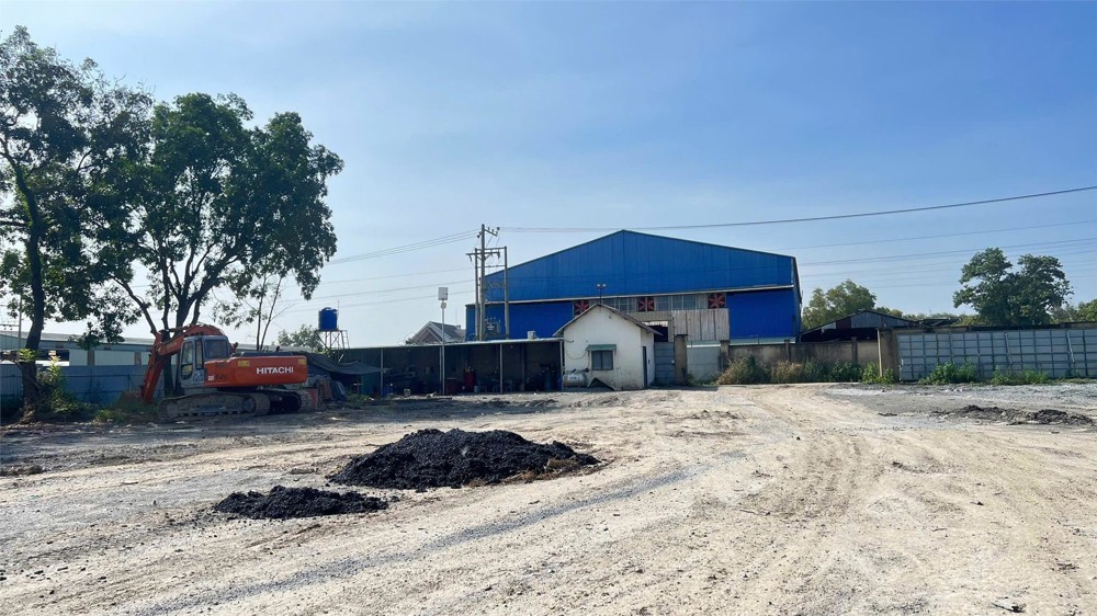 D431 Bán đất rộng gần 5000m2 QD SKC, đất vuông vức, đã xây tường bao quanh đất