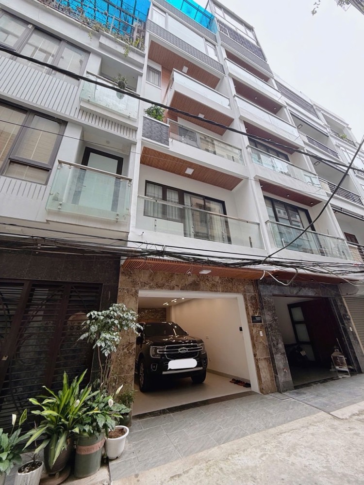 Bán nhà Ngọc Thuỵ 45m x 7T thang máy, gara oto tránh, giá 14t5 còn tl