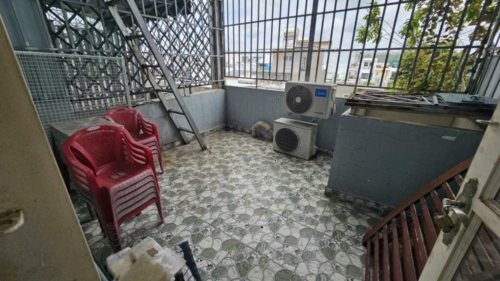 Bán Nhà Hxh Lê Đình Cẩn Bình Tân - 54M2 4 Tầng 4Pn 5Wc - 5.7 Tỷ Tl