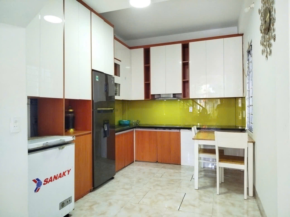 BÁN NHÀ ĐỨC GIANG – 32M² – DÂN XÂY 3 TẦNG - GIÁ 4.5 TỶ