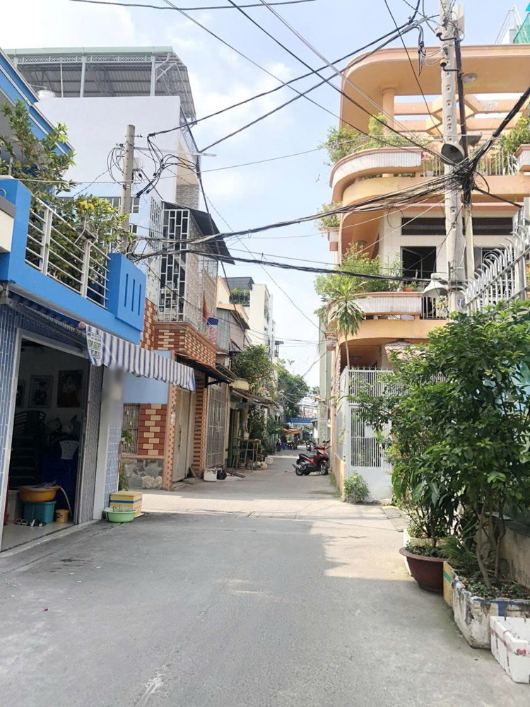 6.7 tỷ Nhà HXH tới nhà Hưng Phú P10Q8 full nội thất cao cấp