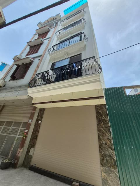 Nhà mặt phố ô tô tránh, mới xây xong, kinh doanh sầm uất, tiềm năng tăng giá tốt