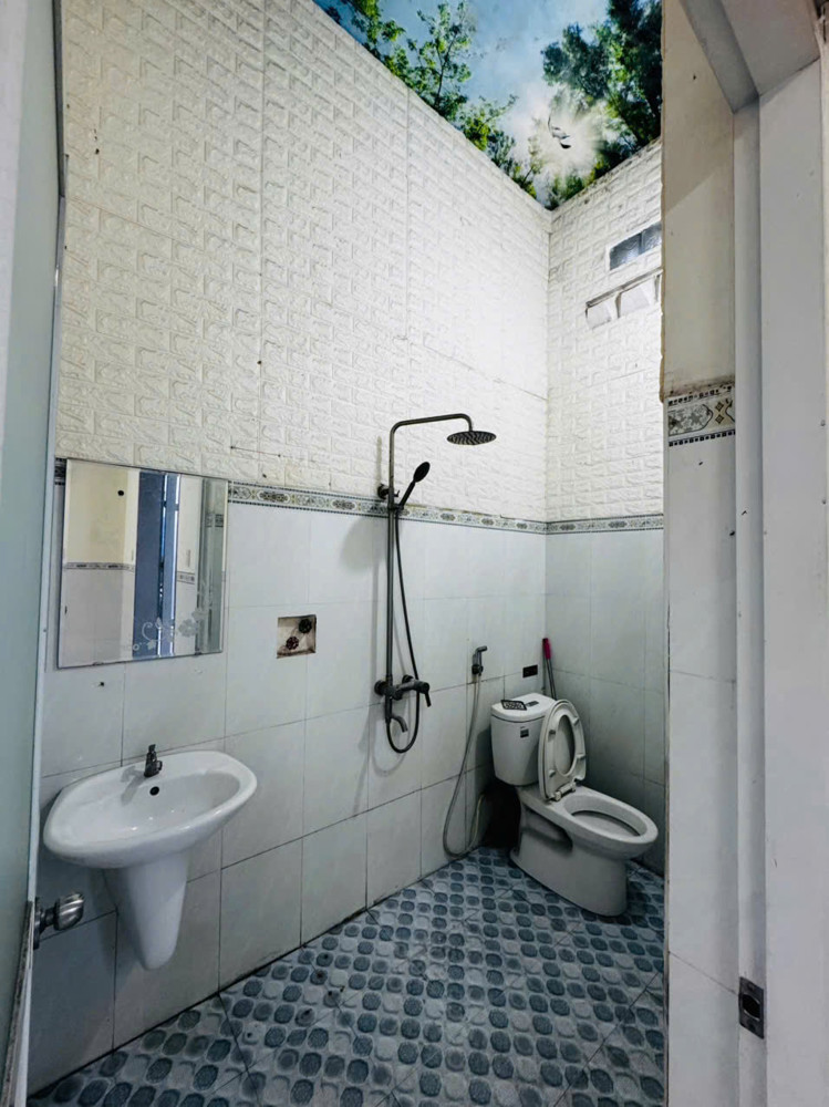 NHÀ ĐẸP - GIÁ TỐT BÁN CĂN NHÀ SỔ HỒNG RIÊNG 2 MĂT TRƯỚC SAU NỞ HẬU Phường Trảng Dài, Biên Hòa